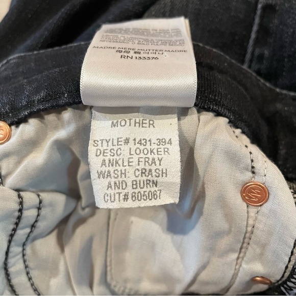 MOTHER Looker Ankle Fray Jeans in Crash And Burn 25 - Picture 10 of 13